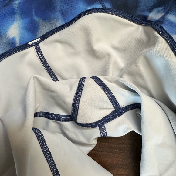 Lululemon Speed Up Tight 28" Size 6 blush blossom alpine white midnight navy - Picture 5 of 11